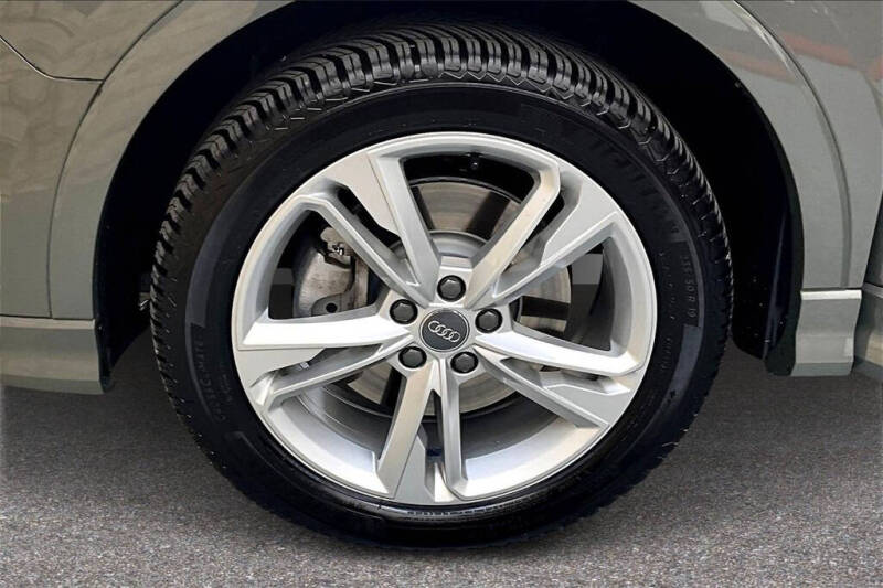 2020 Audi Q3 quattro S line Prem Plus 45 TFSI