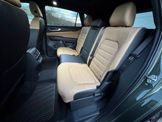 2026 Volkswagen Atlas Cross Sport SEL R-Line Black 4Motion