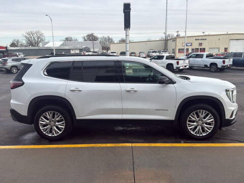 2024 GMC Acadia Elevation
