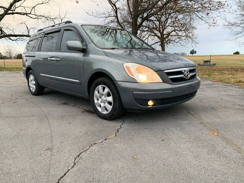 2007 Hyundai Entourage for sale at TRAVIS AUTOMOTIVE in Corryton TN