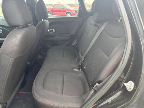 2015 Kia Soul +