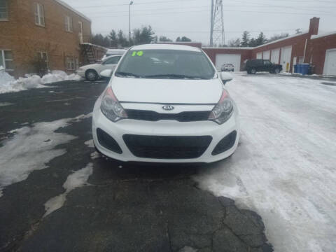 2014 Kia Rio 5-Door LX