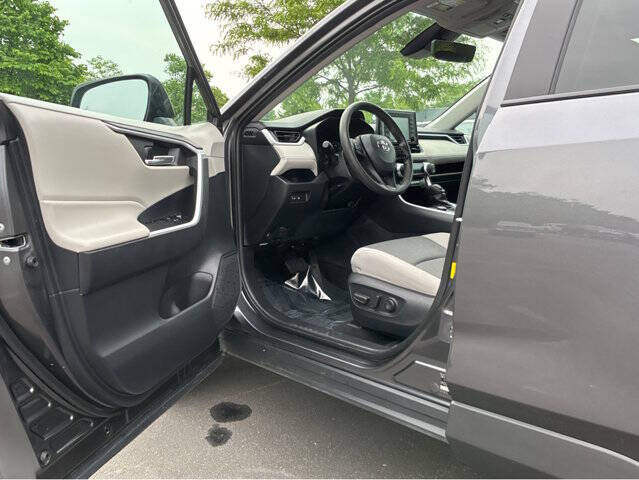 Used 2021 Toyota RAV4 XLE with VIN 4T3RWRFV6MU039996 for sale in Madison, WI