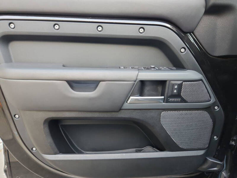 2022 Land Rover Defender 110 X-Dynamic HSE