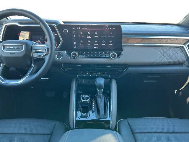 2025 GMC Canyon Denali