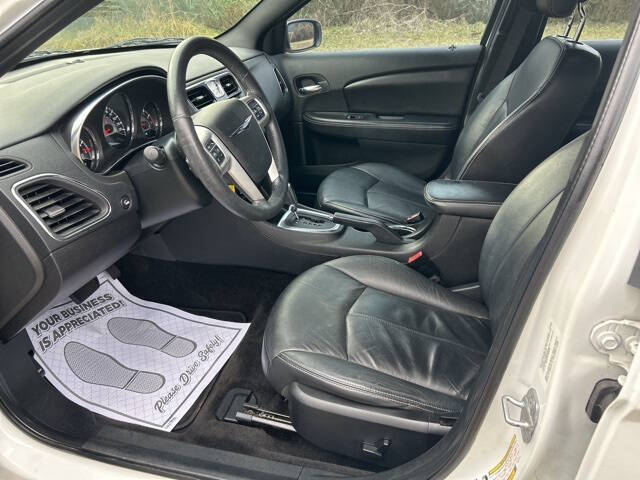 2011 Chrysler 200 Limited