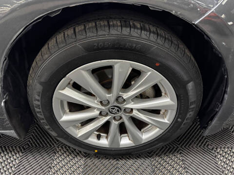 2024 Toyota Corolla Hatchback SE