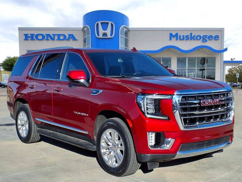 2024 GMC Yukon SLT's photo