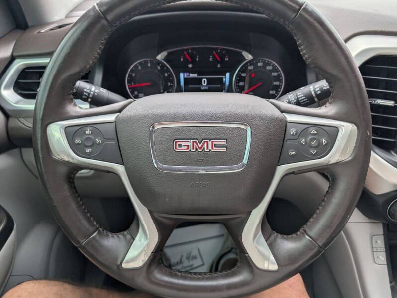 2017 GMC Acadia SLT-1