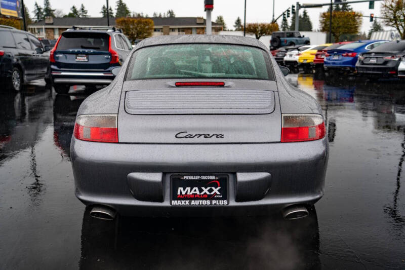 2003 Porsche 911 Carrera
