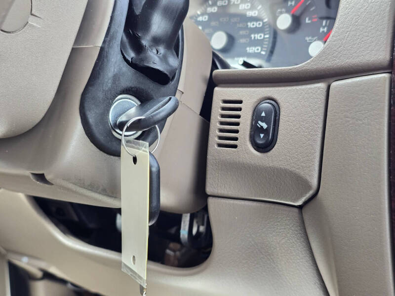 2004 Ford Explorer Limited