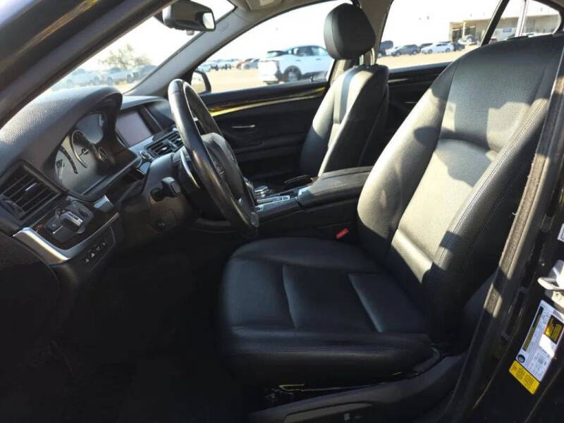 2016 BMW 5 Series 528i