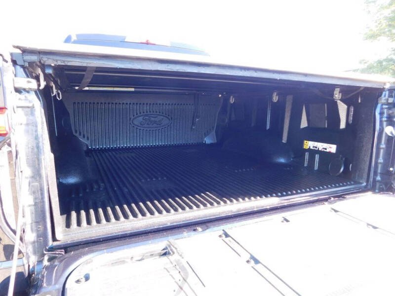 2022 Ford F-150 Lightning Lariat