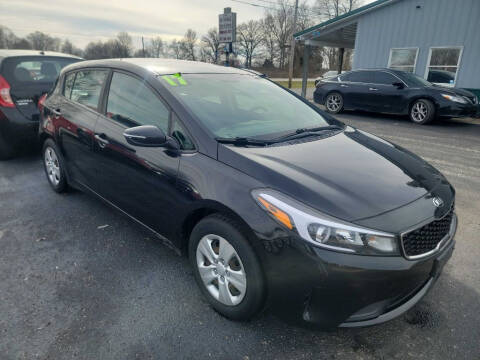 2017 Kia Forte5 LX