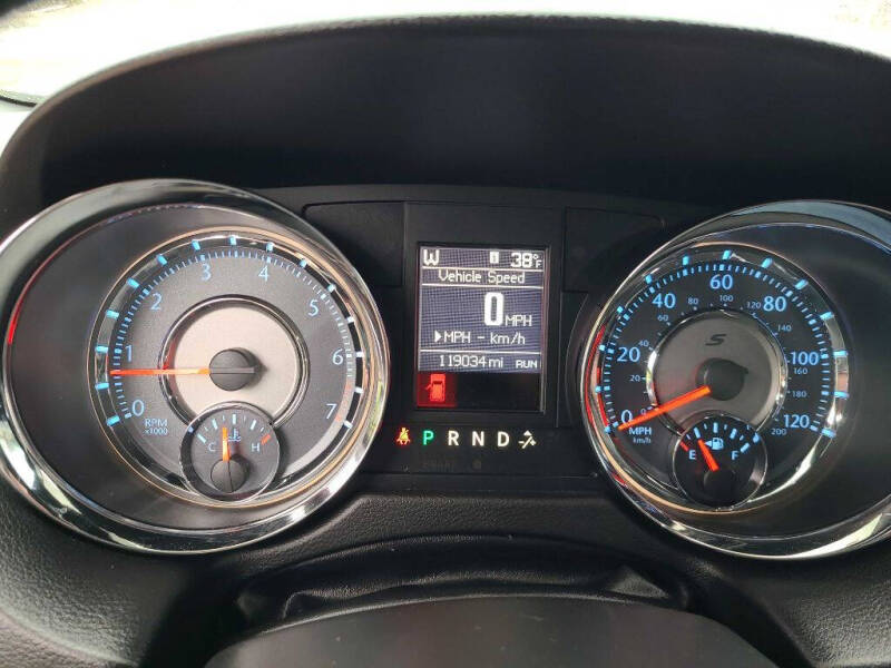 2014 Chrysler Town and Country S