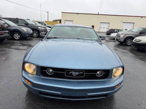 2008 Ford Mustang V6 Deluxe