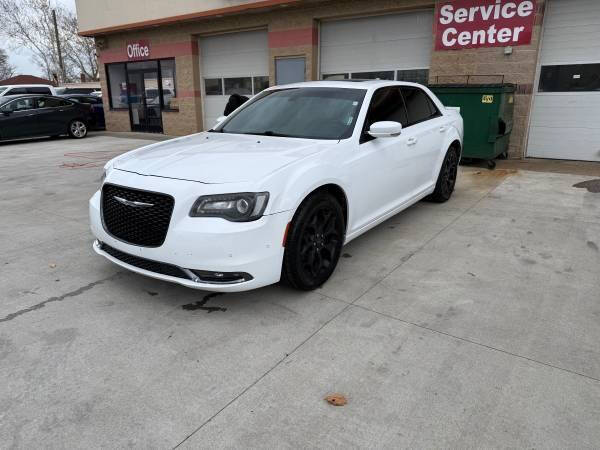 2017 Chrysler 300 S Alloy Edition