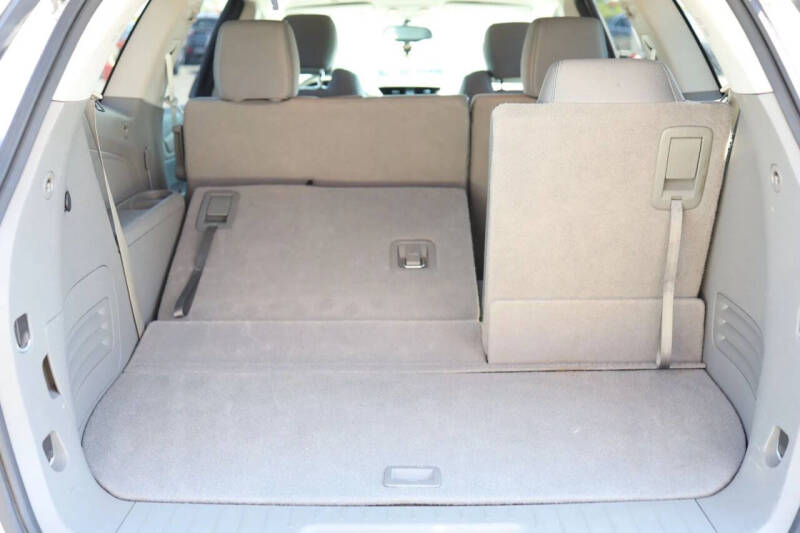 2017 Chevrolet Traverse LS