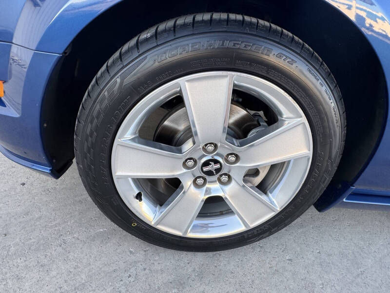 2007 Ford Mustang GT Deluxe