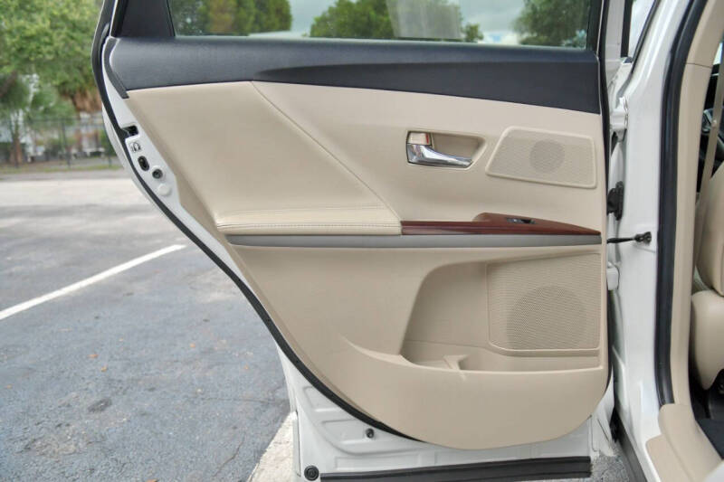 2013 Toyota Venza LE