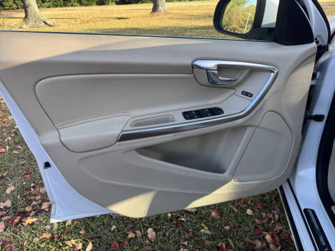 2014 Volvo S60 T5 Premier