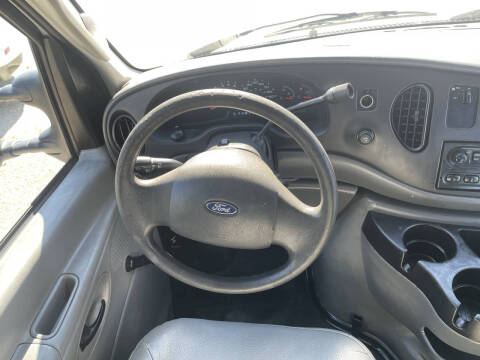 2008 Ford E-Series E-250