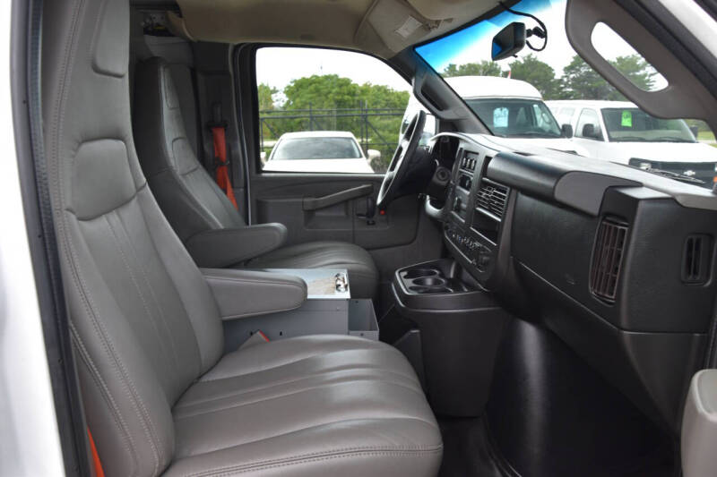 2017 Chevrolet Express 2500