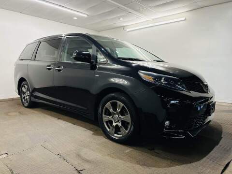 2020 Toyota Sienna for sale at Champagne Motor Car Company in Willimantic CT