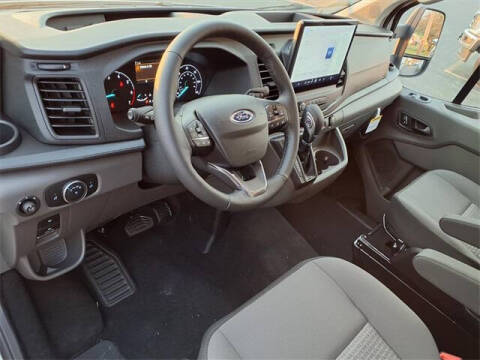 2025 Ford Transit