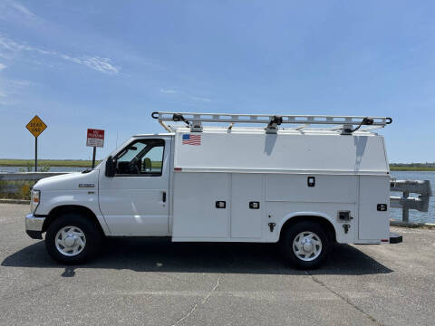 2014 Ford E-Series E-350 SD