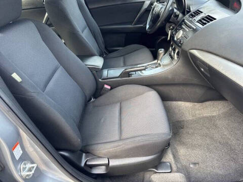 2011 Mazda MAZDA3 i Touring