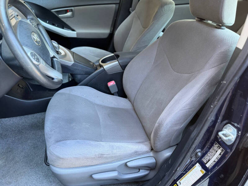 2013 Toyota Prius One - Photo 13
