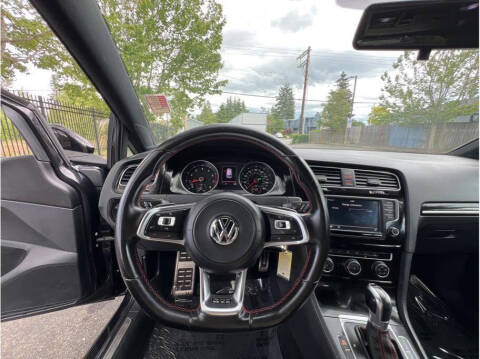 2017 Volkswagen Golf GTI S