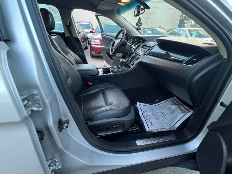 2011 Ford Taurus Limited