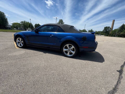 2006 Ford Mustang V6 Deluxe