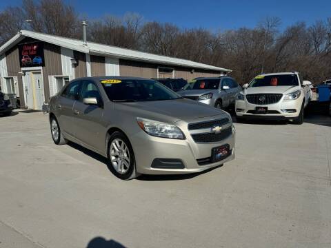 2013 Chevrolet Malibu for sale at Victor's Auto Sales Inc. in Indianola IA