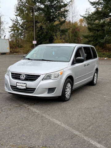 2011 Volkswagen Routan S