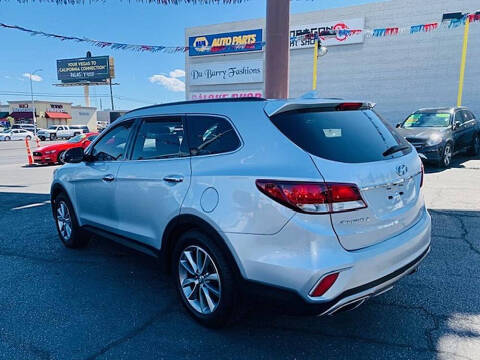 2018 Hyundai Santa Fe SE