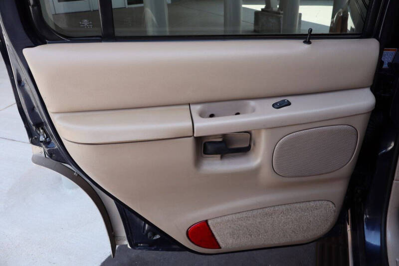2000 Ford Explorer Eddie Bauer