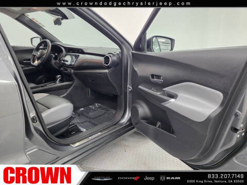 2021 Nissan Kicks SR