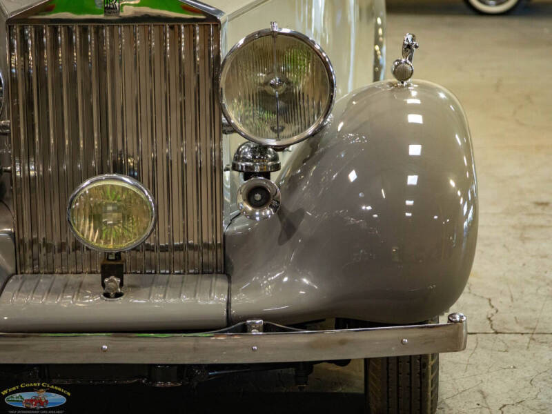 1939 Rolls-Royce Wraith Hearse