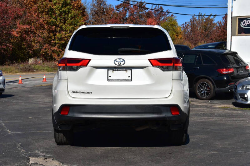 2017 Toyota Highlander LE