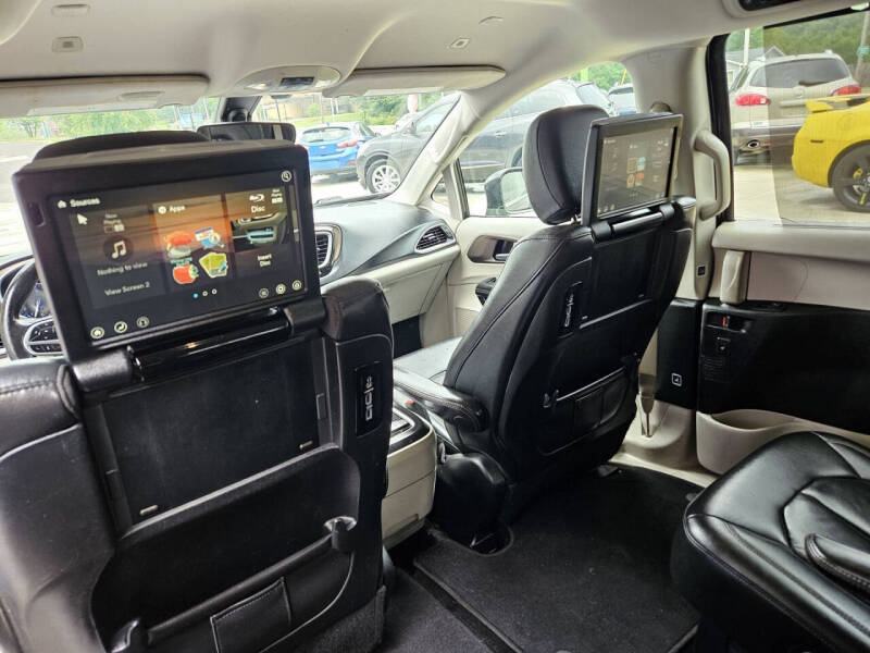 2018 Chrysler Pacifica Touring L Plus