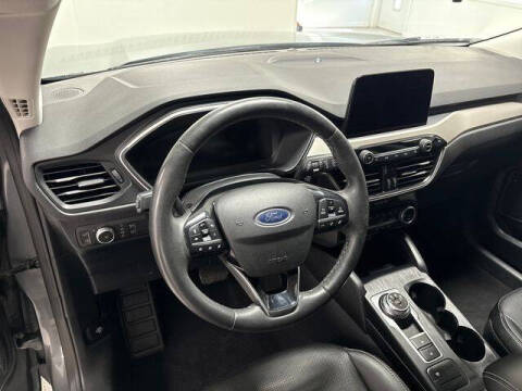 2022 Ford Escape Hybrid SEL