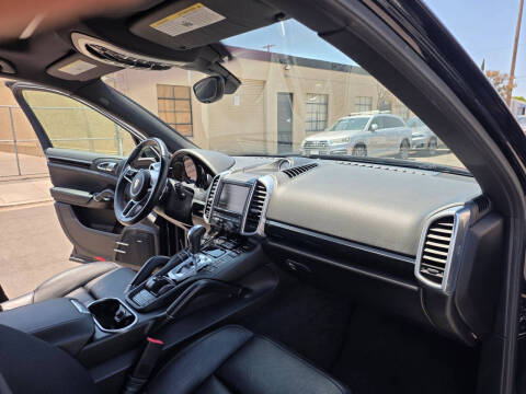 2016 Porsche Cayenne S