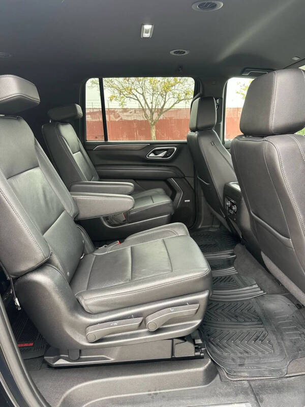 2022 Chevrolet Suburban Z71