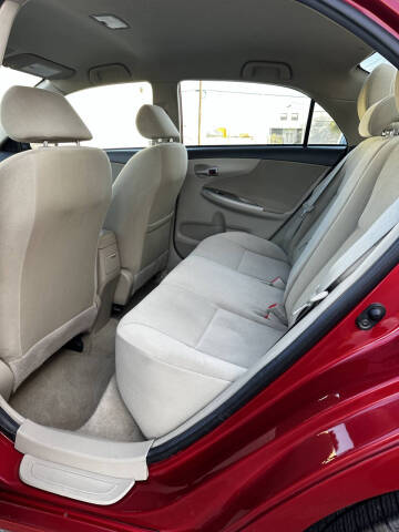 2012 Toyota Corolla LE