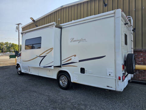 2004 Lexington Class C Mini Motorhome