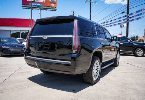 2016 Cadillac Escalade Standard