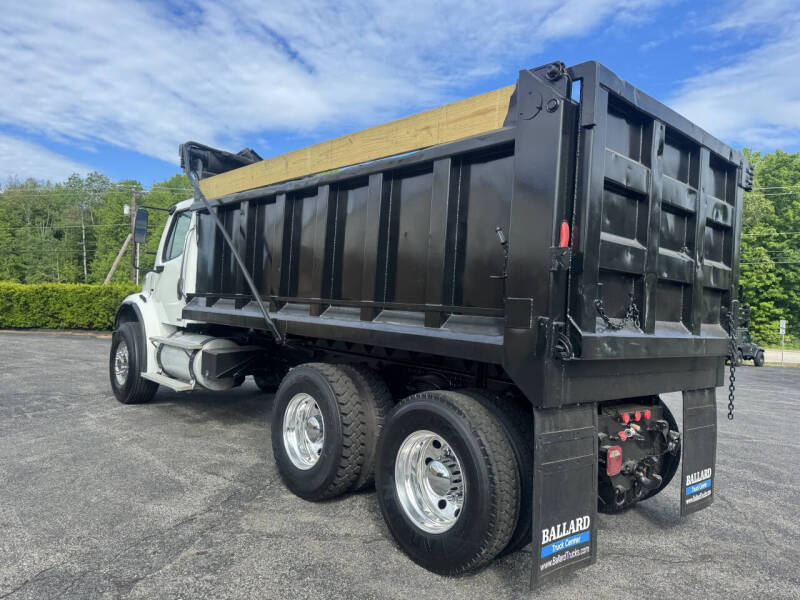 2005 Freightliner M2 112